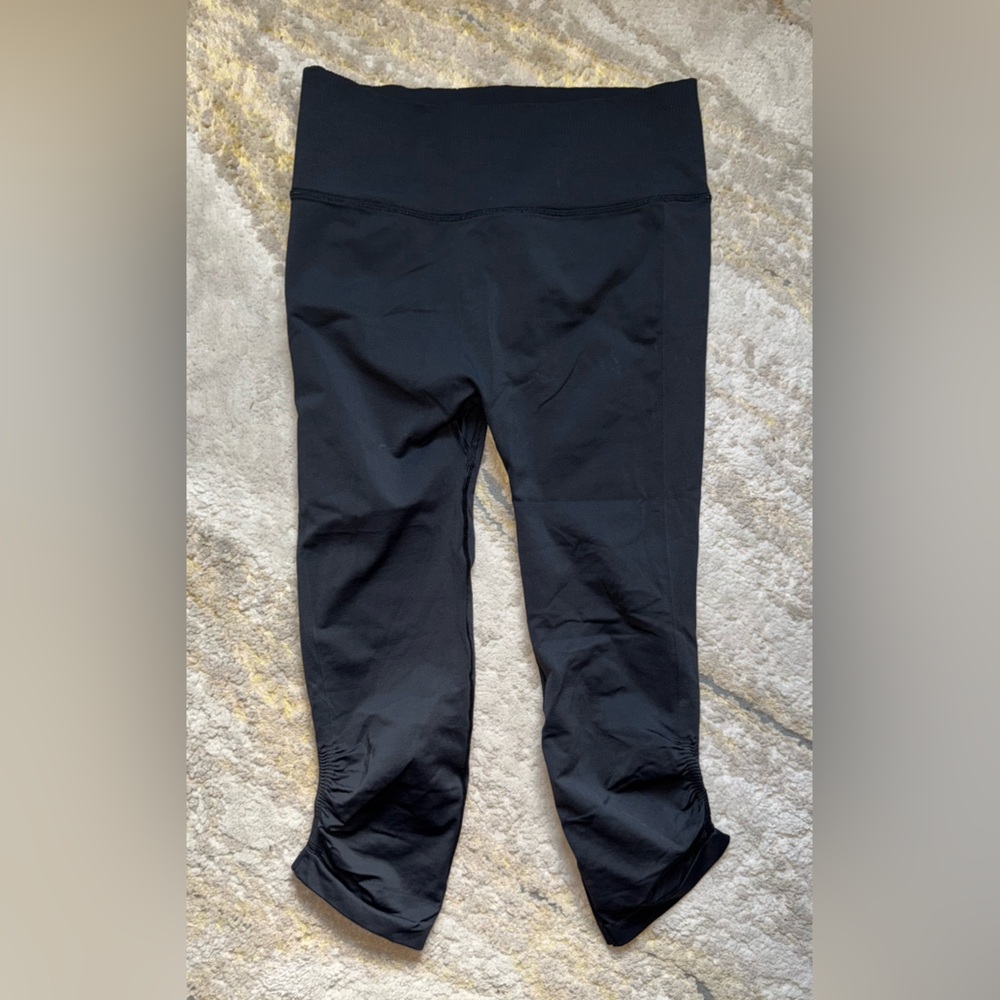 lululemon Cropped Black Joggers